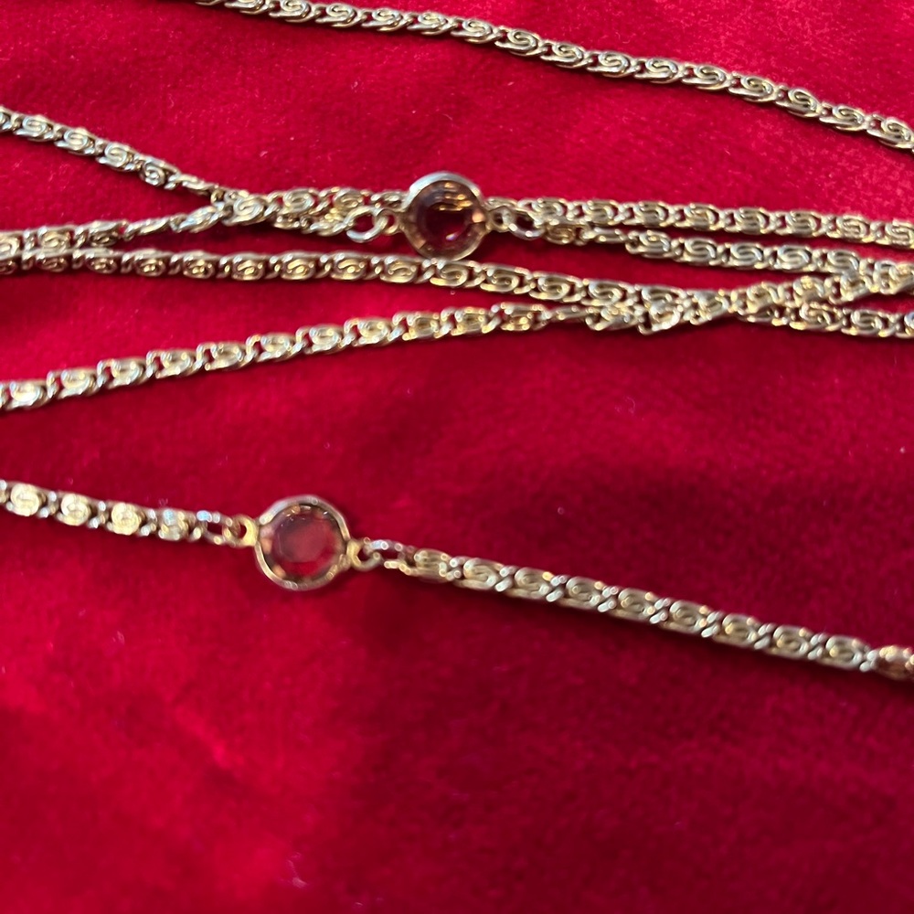 Vintage “Goldette” Elegant Layered Necklace - Picture 4 of 5